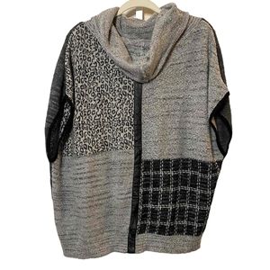 Curio New York Womens‎ Black Gray Patchwork Poncho Style Sweater Size M